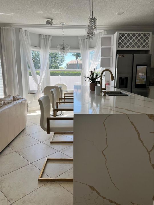 For Sale: $740,000 (4 beds, 3 baths, 2106 Square Feet)