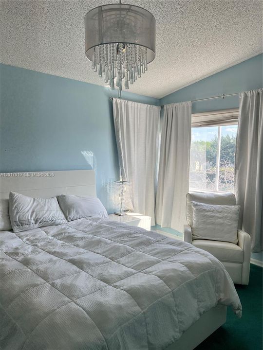 For Sale: $740,000 (4 beds, 3 baths, 2106 Square Feet)