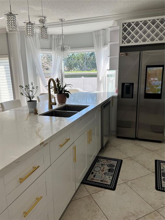 For Sale: $740,000 (4 beds, 3 baths, 2106 Square Feet)