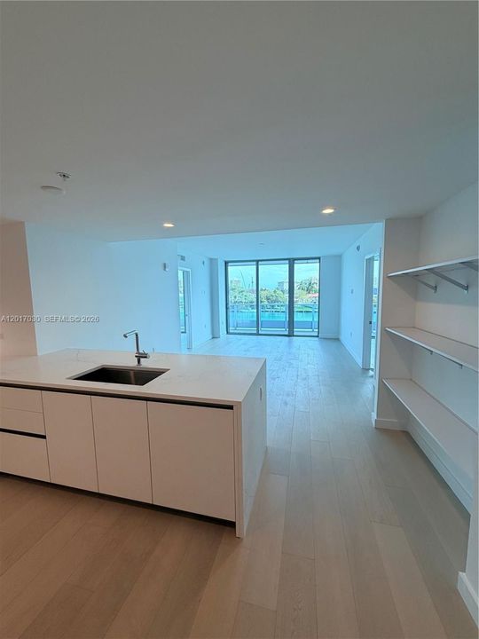 For Sale: $1,850,000 (2 beds, 2 baths, 1329 Square Feet)