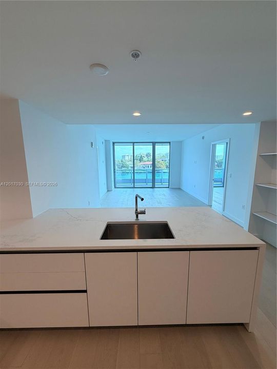 For Sale: $1,850,000 (2 beds, 2 baths, 1329 Square Feet)