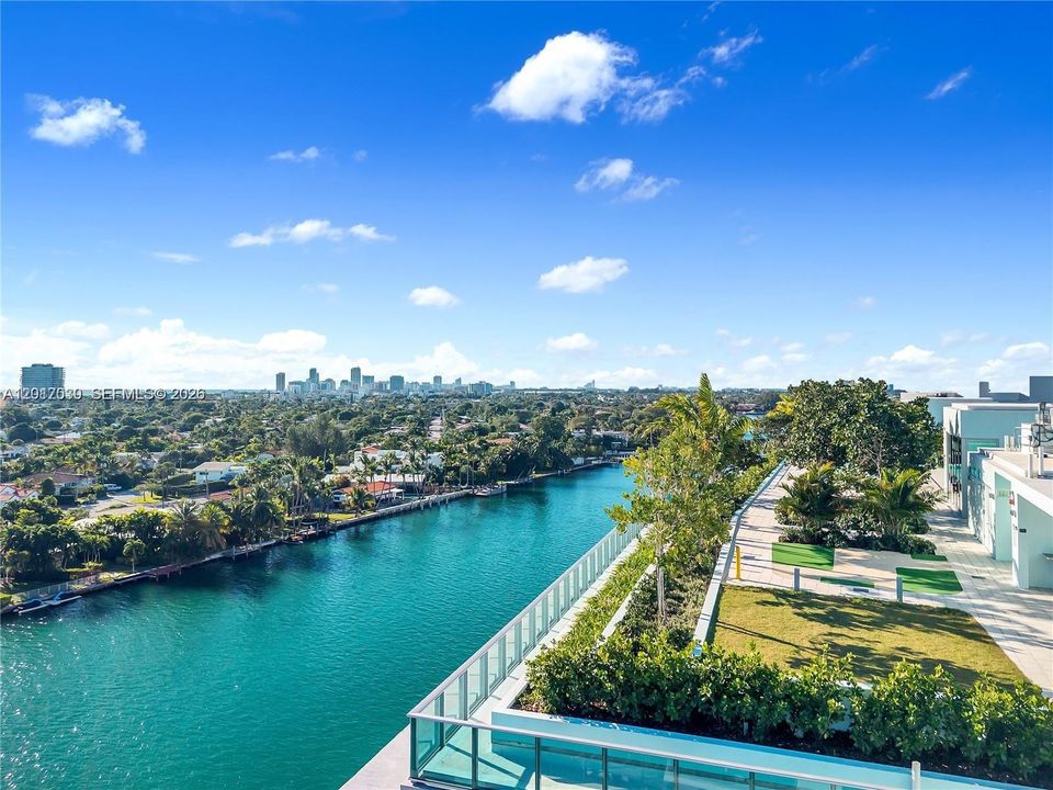 For Sale: $1,850,000 (2 beds, 2 baths, 1329 Square Feet)