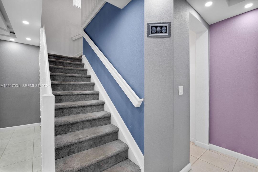 На продажу: $579,900 (4 спален, 3 ванн, 2655 Квадратных фут)