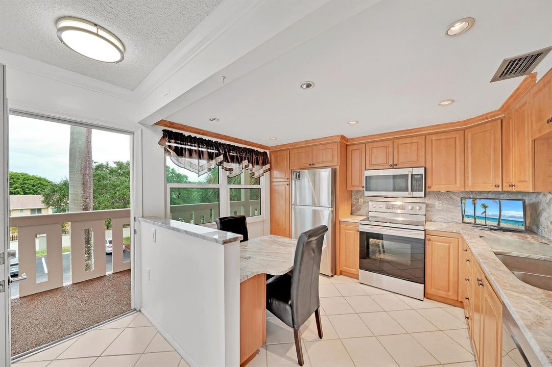 4 Kitchen (3)