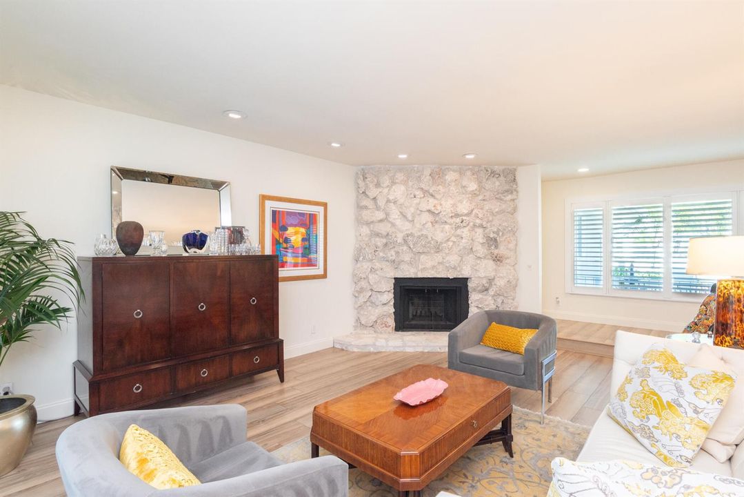 © Clark- 3372 Se Court Drive-005