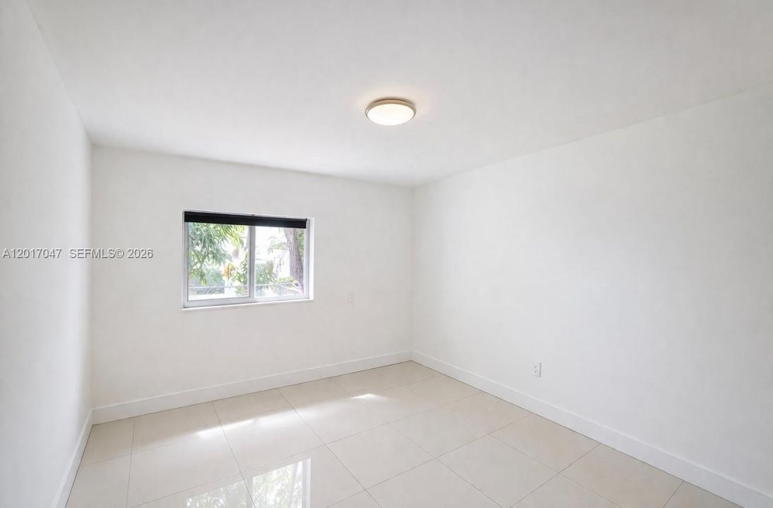 Activo con contrato: $2,275 (2 camas, 1 baños, 0 Pies cuadrados)