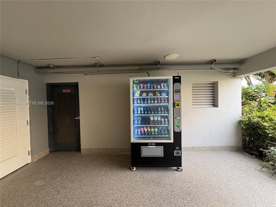 Vendor machine