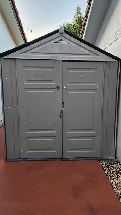 shed