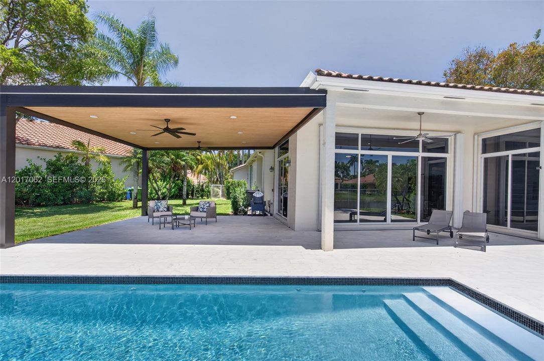 Pool & Pergola