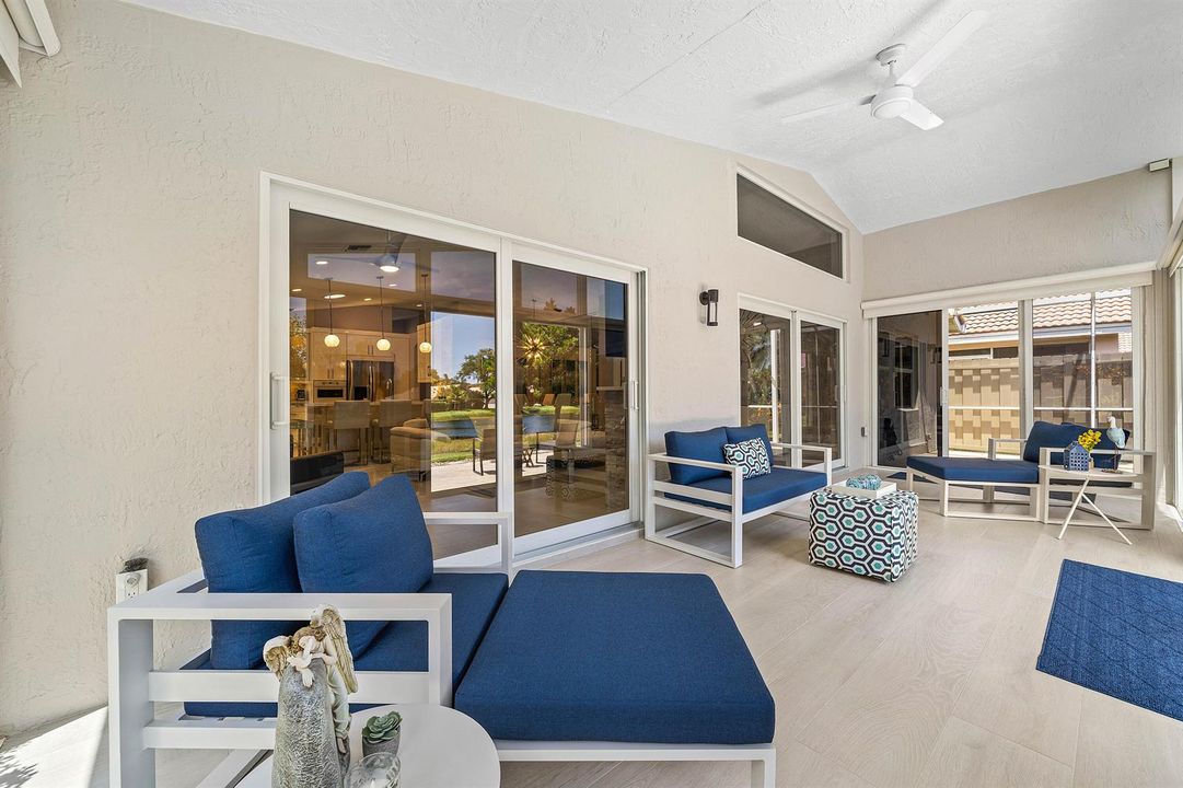 Glass Enclosed Lani