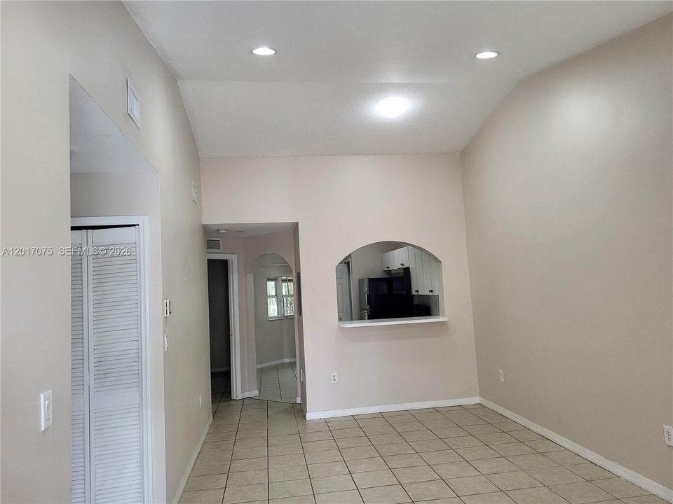 En Venta: $175,000 (2 camas, 2 baños, 815 Pies cuadrados)