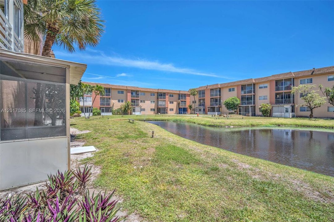 For Sale: $99,000 (1 beds, 1 baths, 624 Square Feet)