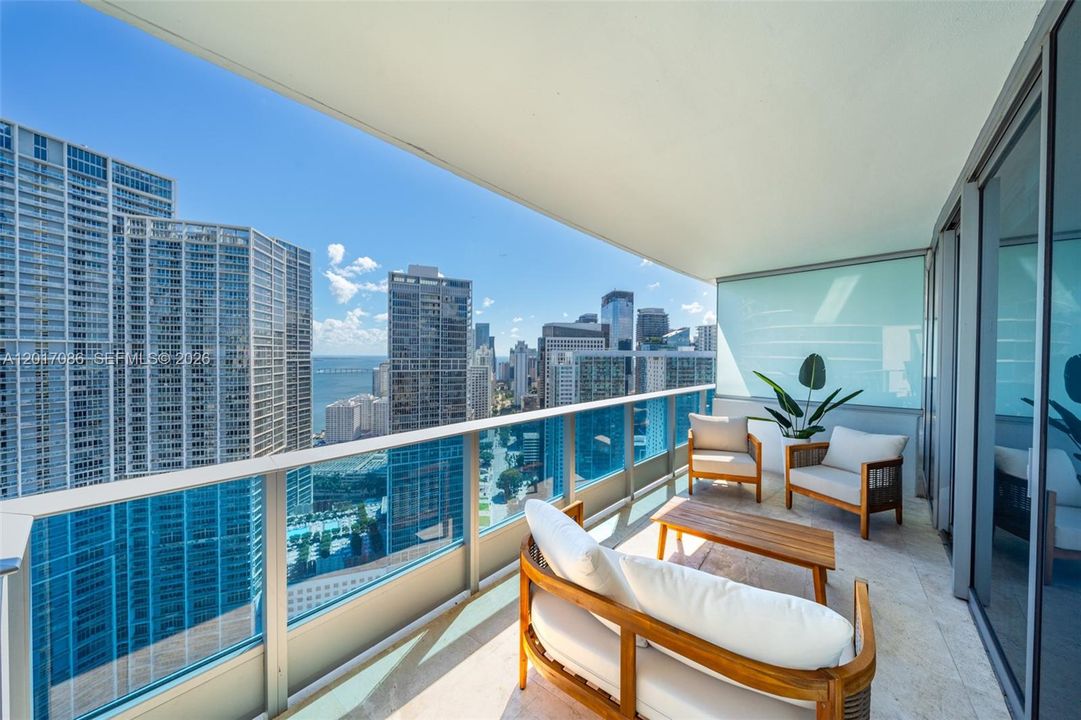 Active With Contract: $8,200 (2 beds, 2 baths, 1500 Square Feet)