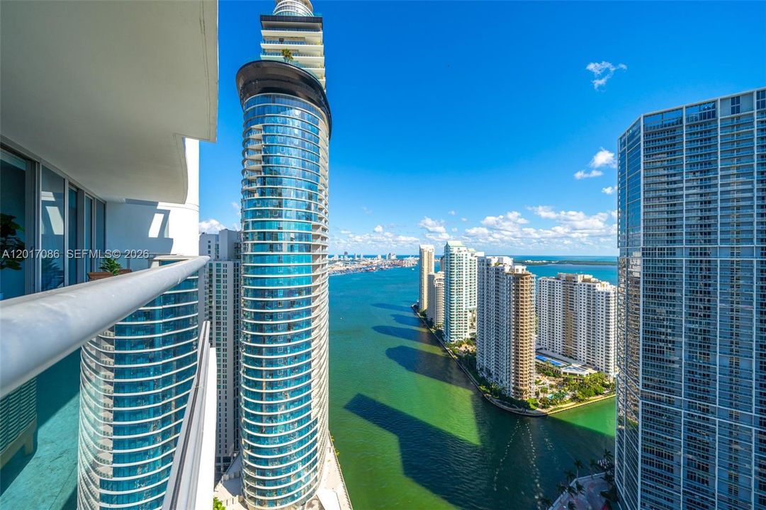 Active With Contract: $8,200 (2 beds, 2 baths, 1500 Square Feet)