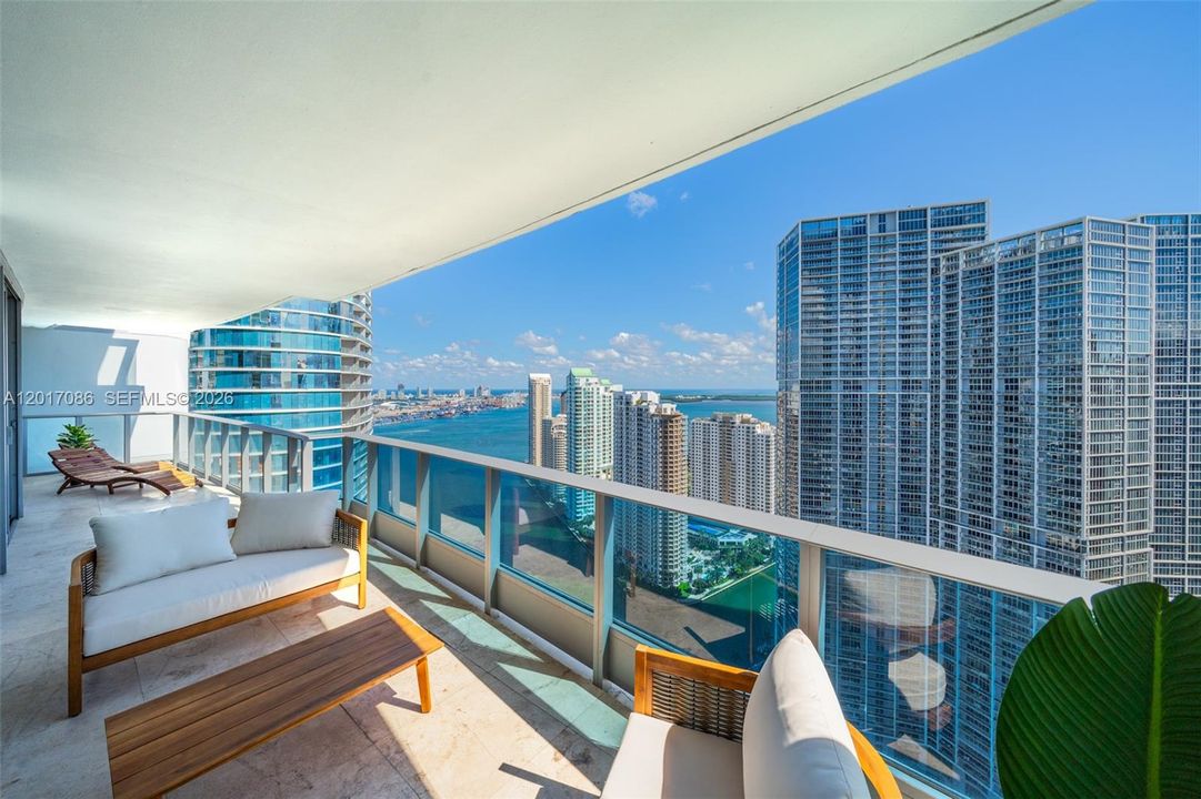 Active With Contract: $8,200 (2 beds, 2 baths, 1500 Square Feet)