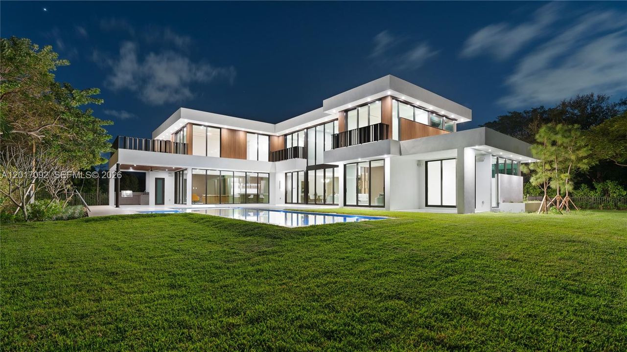 Active With Contract: $6,700,000 (6 beds, 6 baths, 5926 Square Feet)