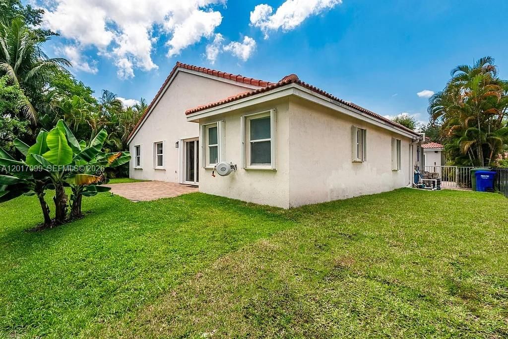 В аренду: $5,600 (4 спален, 3 ванн, 2554 Квадратных фут)