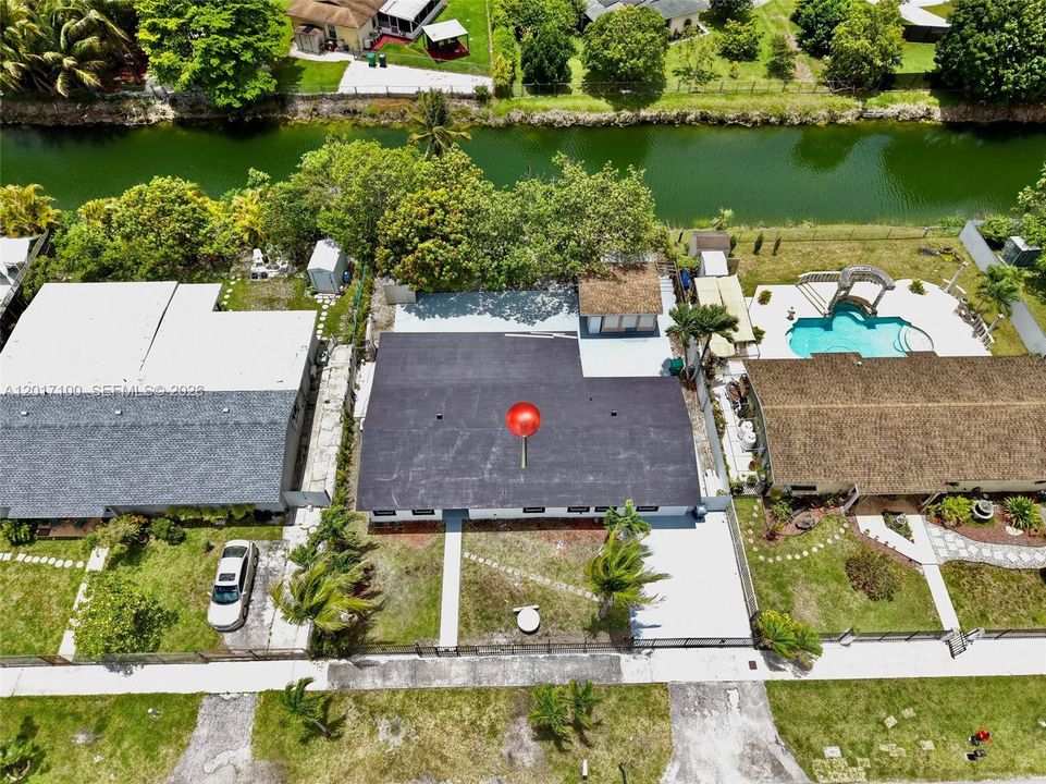 Recently Sold: $625,000 (3 beds, 2 baths, 2124 Square Feet)