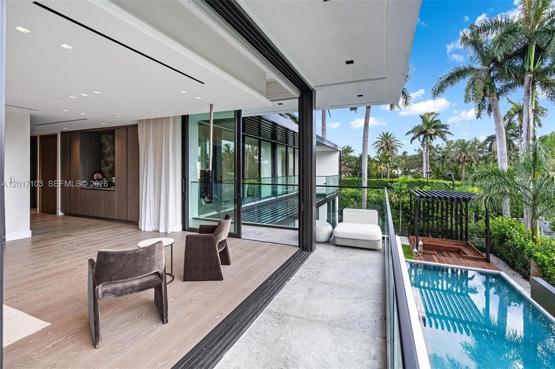 For Sale: $19,750,000 (6 beds, 6 baths, 5768 Square Feet)