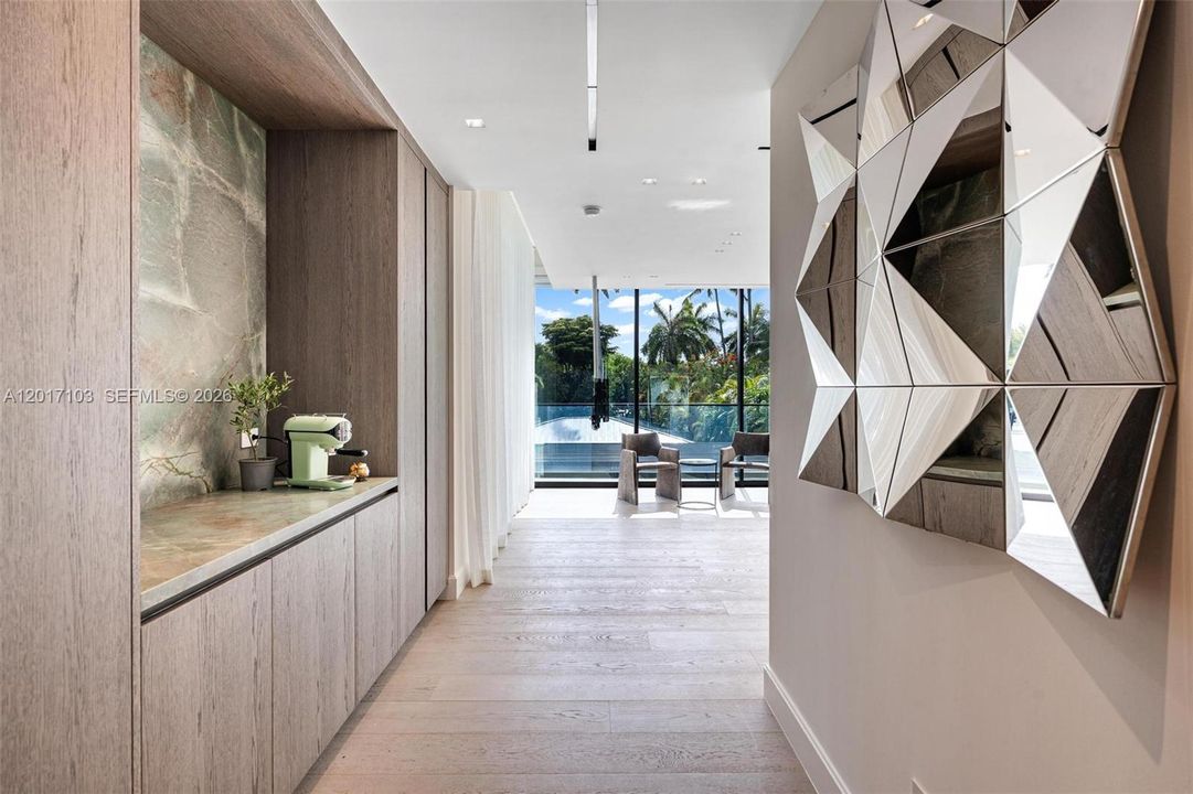 For Sale: $19,750,000 (6 beds, 6 baths, 5768 Square Feet)