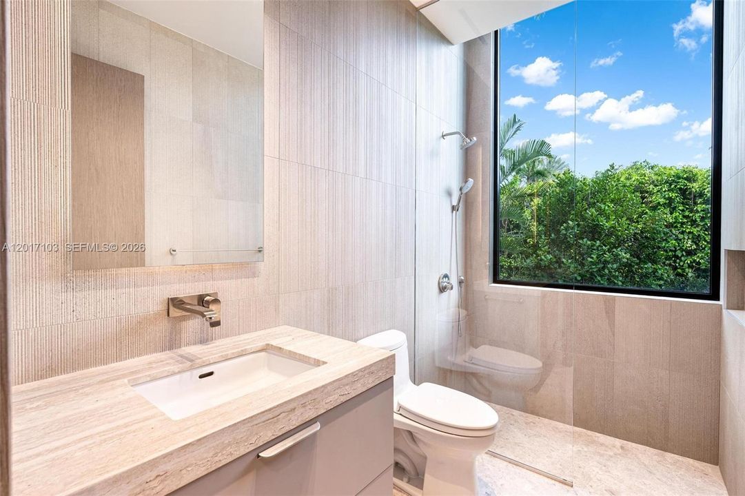 For Sale: $19,750,000 (6 beds, 6 baths, 5768 Square Feet)