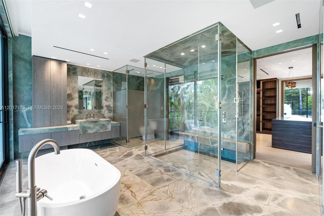For Sale: $19,750,000 (6 beds, 6 baths, 5768 Square Feet)