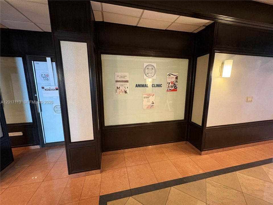 Activo con contrato: $2,300 (1 camas, 1 baños, 768 Pies cuadrados)