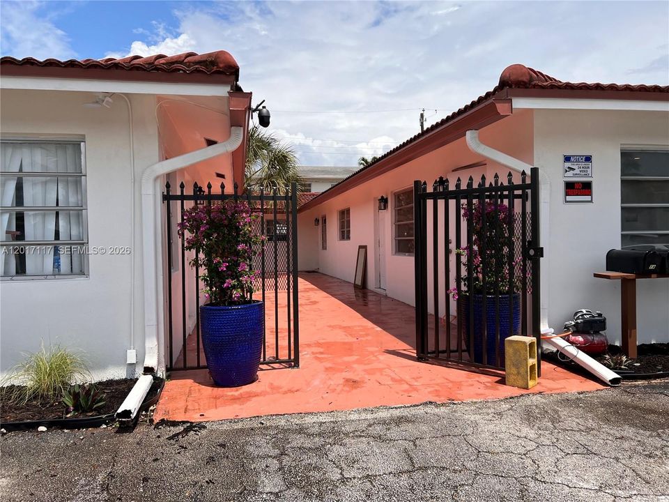 For Rent: $1,950 (1 beds, 1 baths, 0 Square Feet)