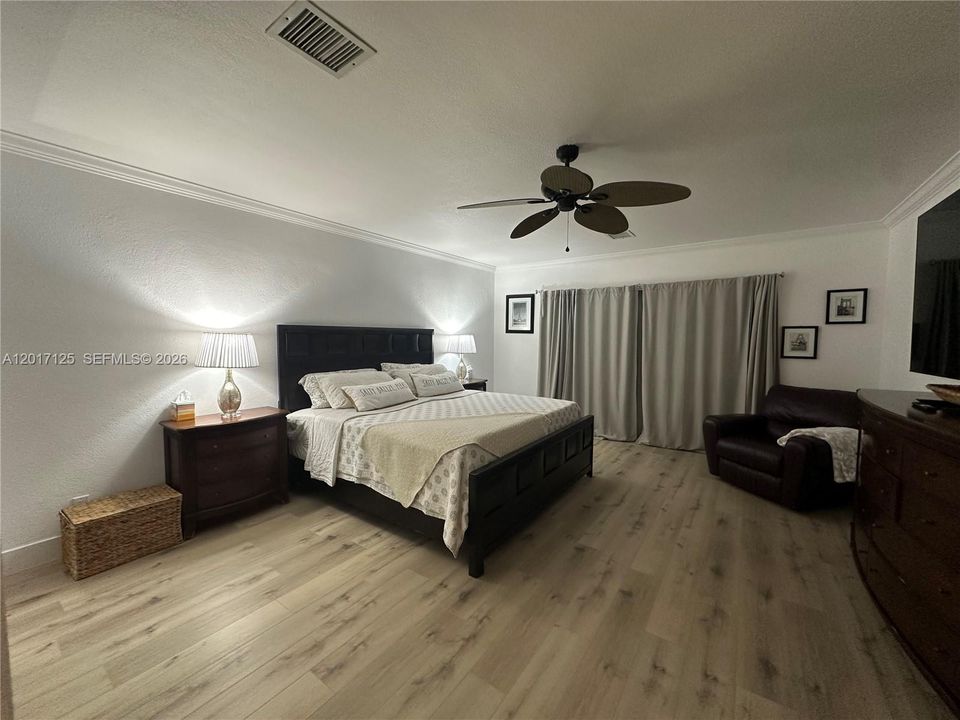 В аренду: $7,900 (4 спален, 4 ванн, 2882 Квадратных фут)