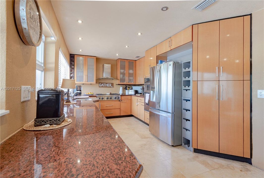 В аренду: $7,900 (4 спален, 4 ванн, 2882 Квадратных фут)
