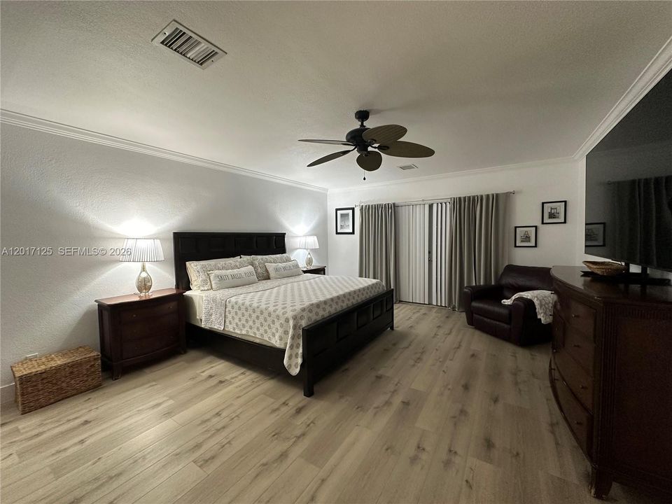 В аренду: $7,900 (4 спален, 4 ванн, 2882 Квадратных фут)
