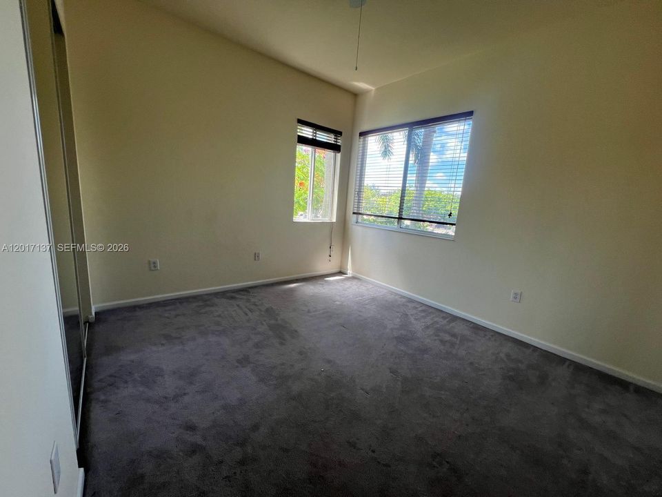 For Sale: $350,000 (3 beds, 2 baths, 1707 Square Feet)