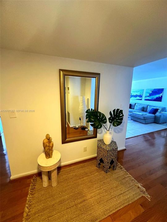 В аренду: $5,000 (2 спален, 2 ванн, 1630 Квадратных фут)