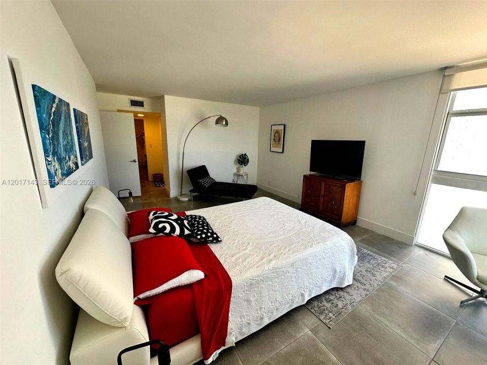 В аренду: $5,000 (2 спален, 2 ванн, 1630 Квадратных фут)