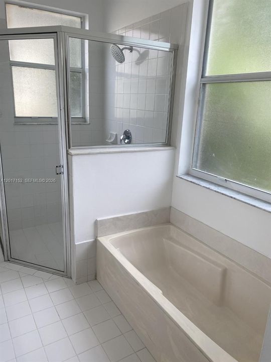 Active With Contract: $4,000 (4 beds, 2 baths, 1796 Square Feet)