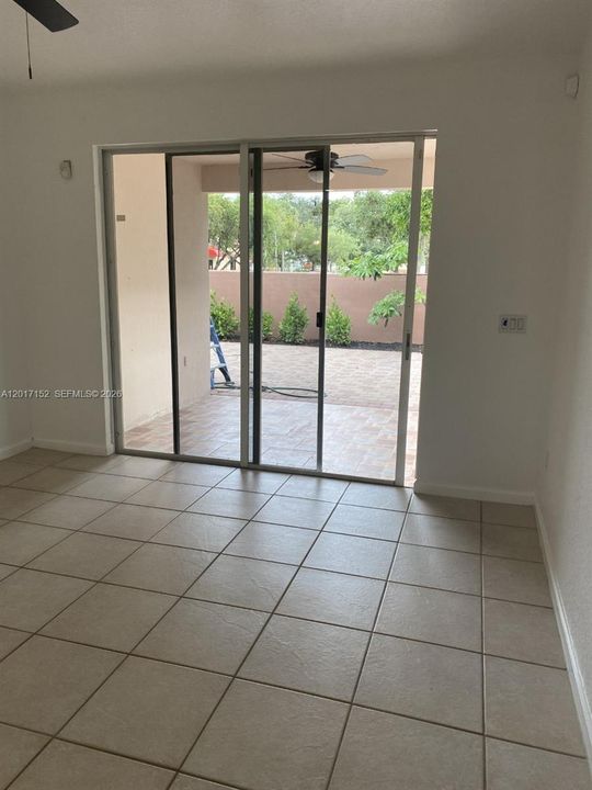 Active With Contract: $4,000 (4 beds, 2 baths, 1796 Square Feet)
