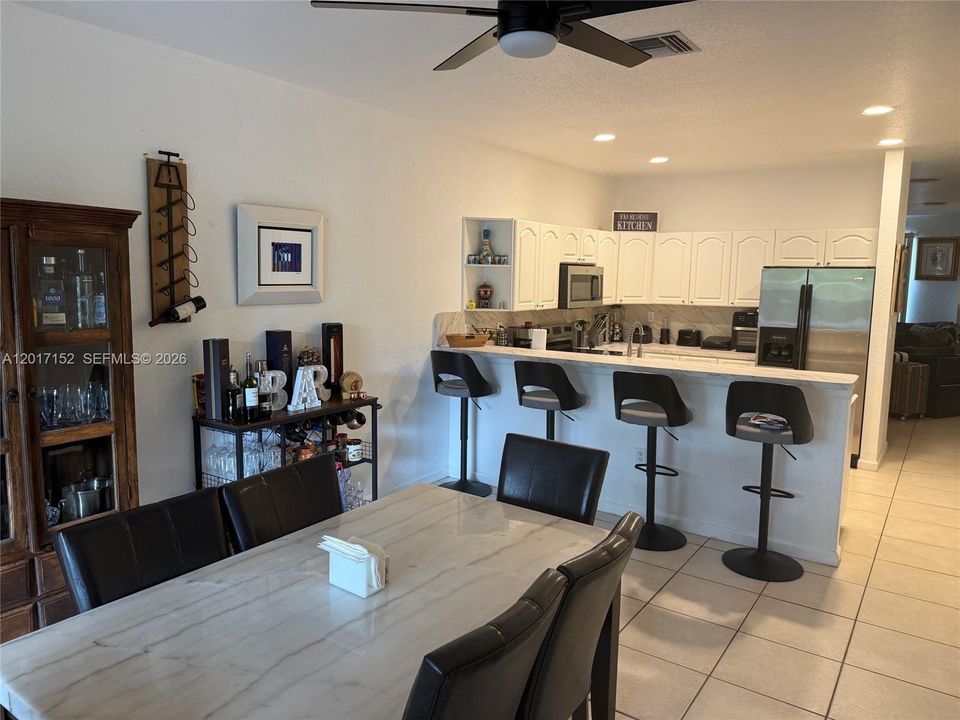 Active With Contract: $4,000 (4 beds, 2 baths, 1796 Square Feet)