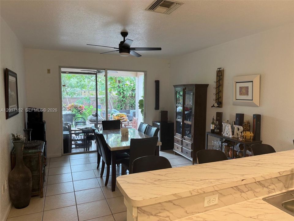 Active With Contract: $4,000 (4 beds, 2 baths, 1796 Square Feet)