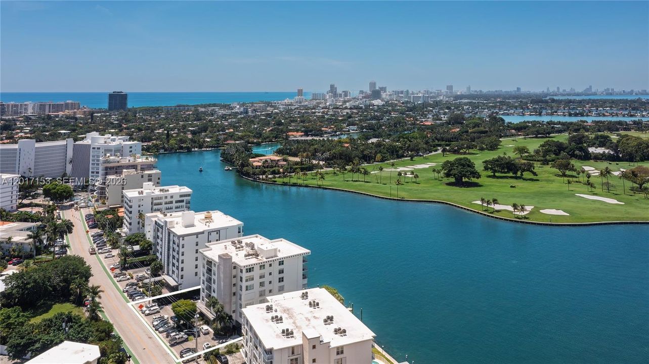 For Sale: $1,000,000 (2 beds, 2 baths, 1630 Square Feet)