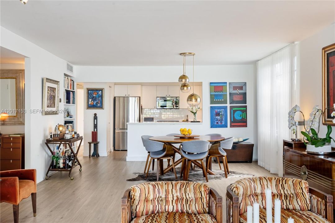 For Sale: $1,000,000 (2 beds, 2 baths, 1630 Square Feet)