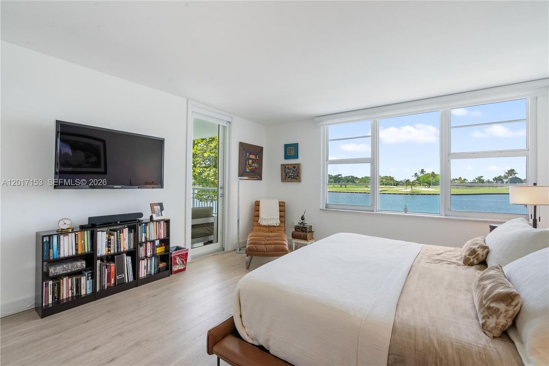 For Sale: $1,000,000 (2 beds, 2 baths, 1630 Square Feet)