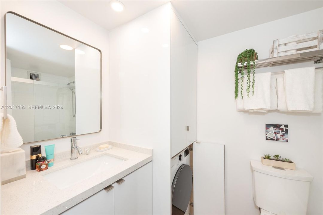 For Sale: $1,000,000 (2 beds, 2 baths, 1630 Square Feet)