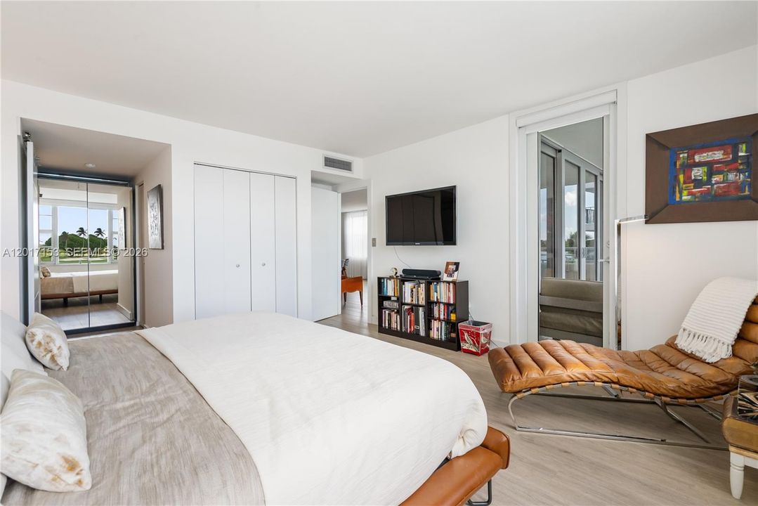 For Sale: $1,000,000 (2 beds, 2 baths, 1630 Square Feet)