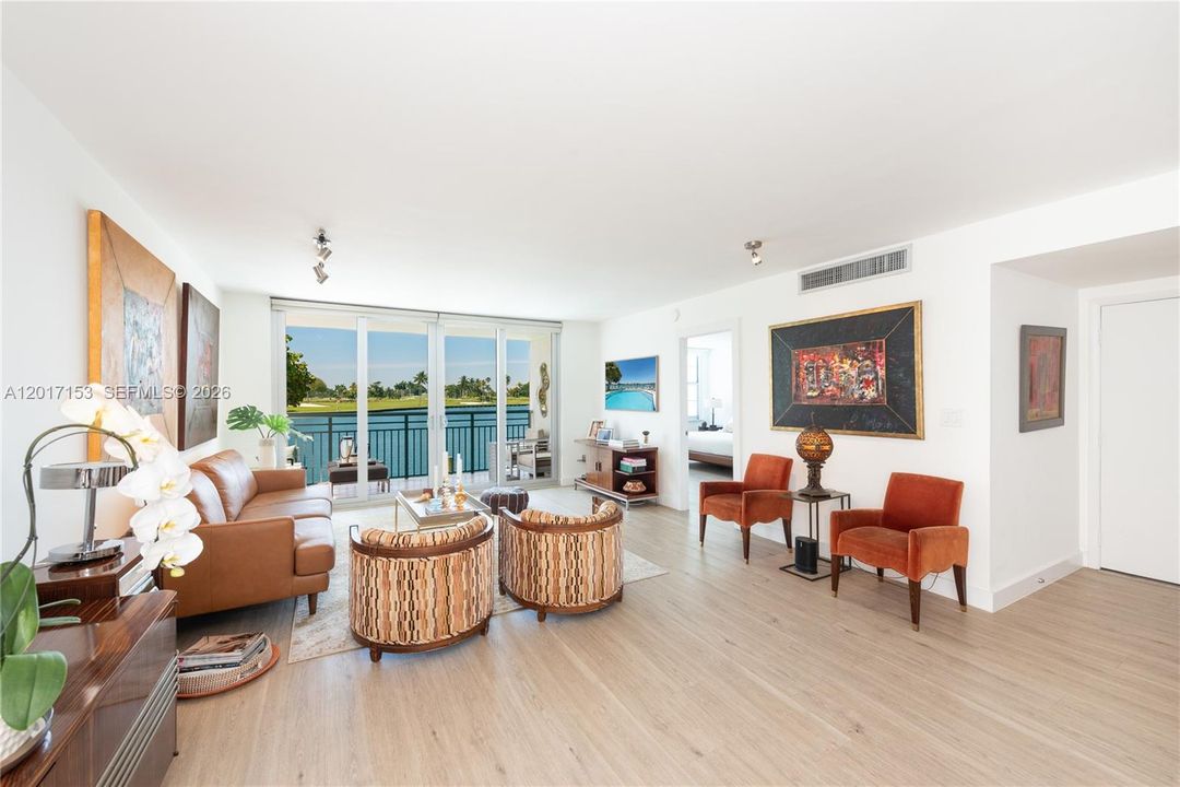 For Sale: $1,000,000 (2 beds, 2 baths, 1630 Square Feet)