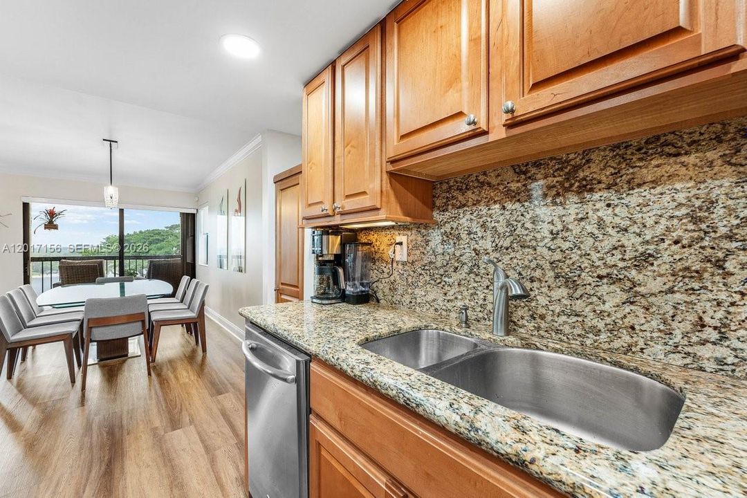 For Rent: $4,200 (2 beds, 2 baths, 2024 Square Feet)