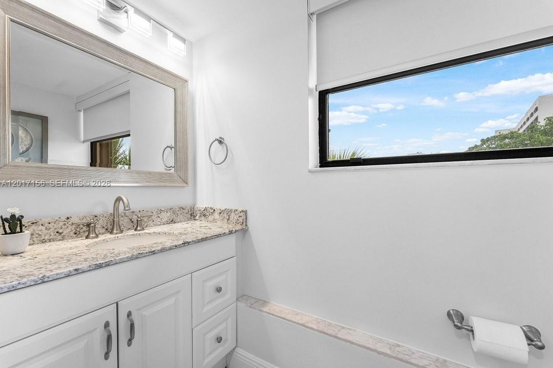 For Rent: $4,200 (2 beds, 2 baths, 2024 Square Feet)