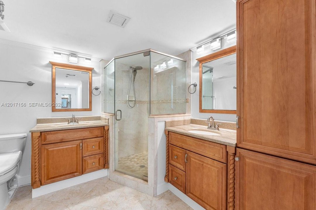 For Rent: $4,200 (2 beds, 2 baths, 2024 Square Feet)