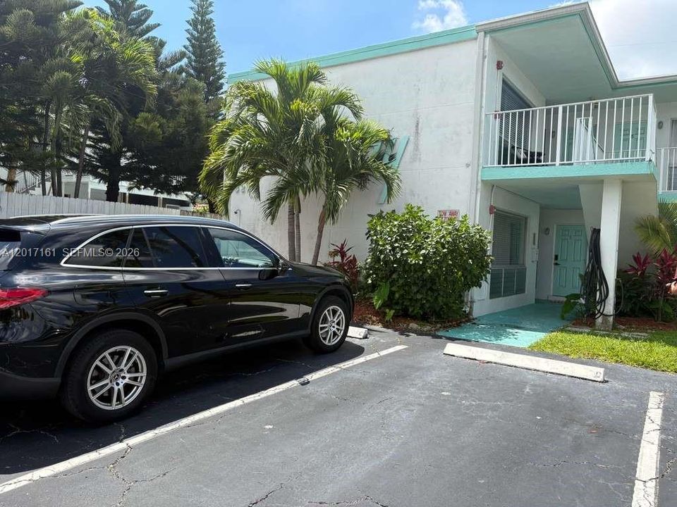 For Rent: $1,900 (1 beds, 1 baths, 508 Square Feet)