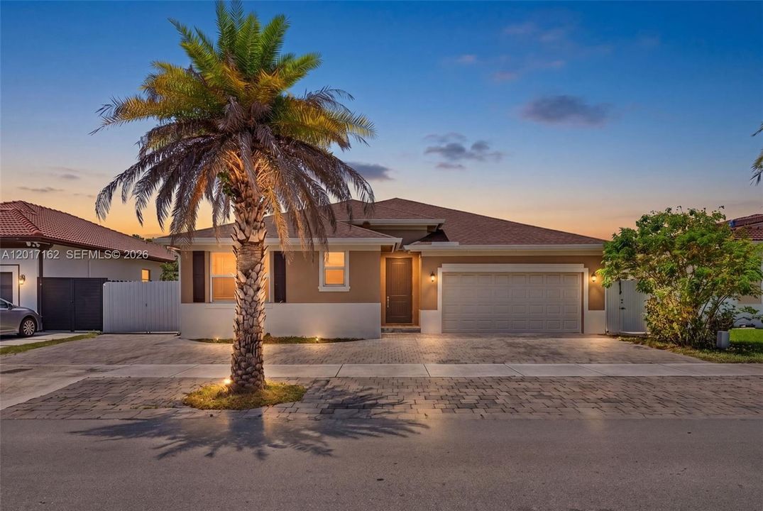 En Venta: $675,000 (4 camas, 3 baños, 2006 Pies cuadrados)