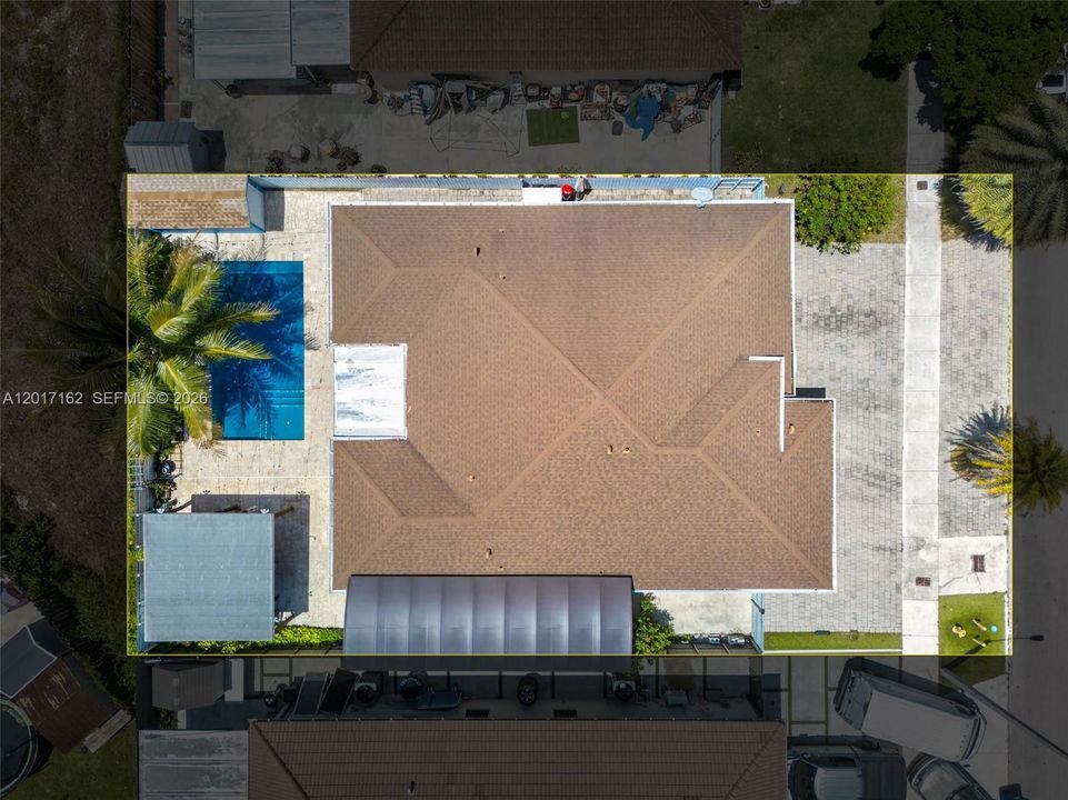 En Venta: $675,000 (4 camas, 3 baños, 2006 Pies cuadrados)